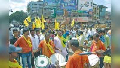 ರಾಯಣ್ಣನಂತೆ ಅನ್ಯಾಯದ ವಿರುದ್ಧ ಹೋರಾಡಿ