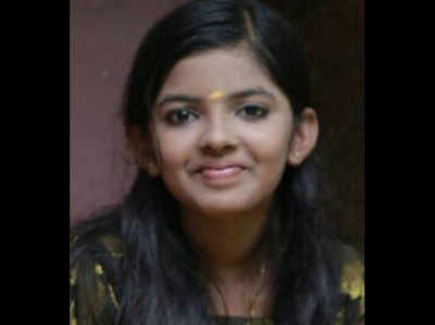 केरल: 5वीं की छात्रा ने लगाया चंदन का टीका, मदरसे ने बाहर निकाला