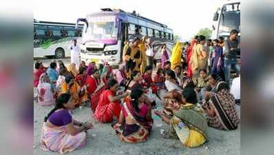 अमरनाथ यात्रा: अलगाववादियों के बंद के बीच हजारों श्रद्धालु रास्ते में फंसे, जम्मू-श्रीनगर हाइवे ठप