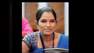 जयपुर: मिथक तोड़ कराई 25 पुरुषों की नसबंदी, ललिता को मिला इनाम