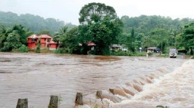 ಭದ್ರಾ ಸೇತುವೆ ಮುಳುಗಡೆ