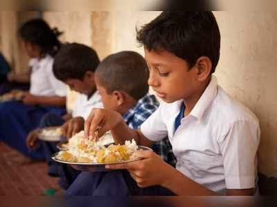 மதிய உணவு திட்டத்தை தனியாரிடம் ஒப்படைக்கும் முயற்சி:  மார்க். கம்யூ. கண்டனம்!