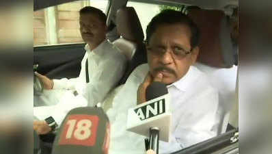 कर्नाटक: एचडी कुमारस्‍वामी के आंसू पर कांग्रेस बोली, सीएम को हमेशा खुश रहना चाहिए