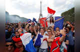 फ्रान्समध्ये विजयाचा जल्लोष