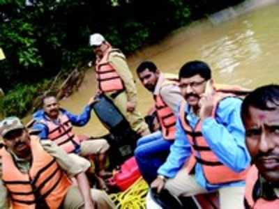 ಹೆತ್ತಮ್ಮನಿಗಾಗಿ ತುಂಗಾ ನದಿಯಲ್ಲಿ ಮಗನ ಹುಡುಕಾಟ