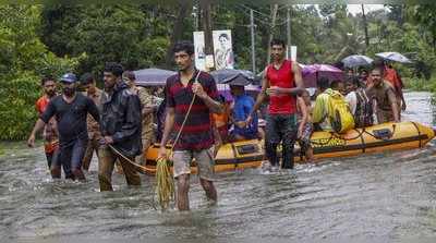 മഴ ശക്തം: എറണാകുളം ജില്ലയിലെ എല്ലാ സ്‌കൂളുകള്‍ക്കും അവധി