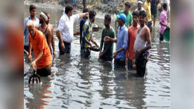 सहारनपुर: पांवधोई नदी को साफ करने की मुह‍िम में जुटे सैकड़ों लोग