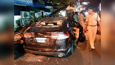 मुंबई: अनियंत्रित जगुआर ने 10 कारों को मारी टक्कर, 4 घायल