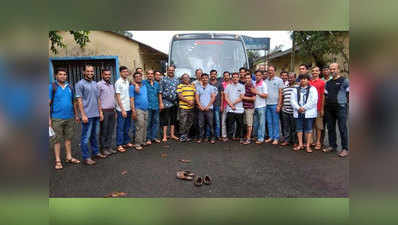 महाराष्ट्र बस हादसा: अचानक वॉट्सऐप ग्रुप पर पसरा सन्नाटा, खबर मिली 33 दोस्तों की मौत हो गई