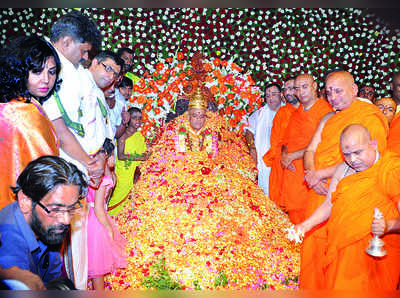 ಆದಿಚುಂಚನಗಿರಿ ಶ್ರೀಗಳಿಗೆ ಗುರುವಂದನೆ