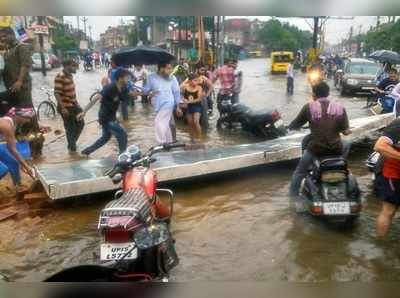 యూపీలో వర్ష బీభత్సం.. 70మందికిపైగా మృతి