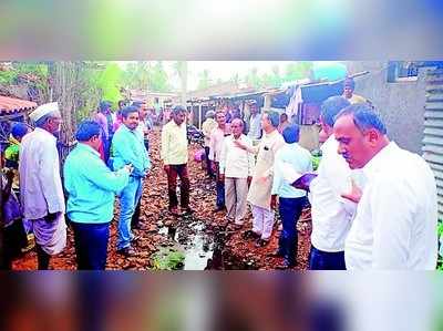 ದಲಿತ ಕೇರಿಗೆ ಶಾಸಕ ಕುಮಠಳ್ಳಿ ದಿಢೀರ್‌ ಭೇಟಿ