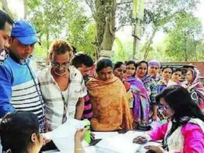 त्यांचा मताधिकार सरसकट रद्द नाही