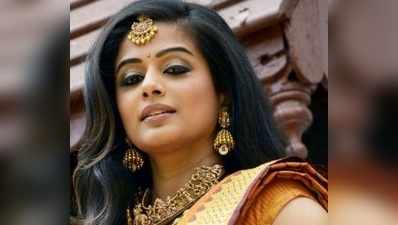 Priyamani: விரைவில் சந்தோஷ செய்தி: பிரியாமணி டுவீட்!!