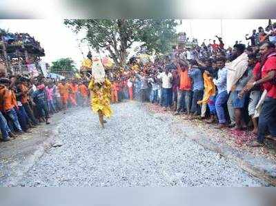 ಚಾಮುಂಡೇಶ್ವರಿ ಅಗ್ನಿಕೊಂಡೋತ್ಸವ ಸಂಪನ್ನ