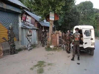 जम्मू-कश्मीर: बारामुला के सोपोर में एनकाउंटर जारी, 2 आतंकी ढेर, जवान शहीद