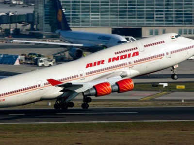 एयर इंडिया की मिलान-दिल्ली फ्लाइट में हंगामा, कॉकपिट में घुसने की कोशिश कर रहा था शख्स