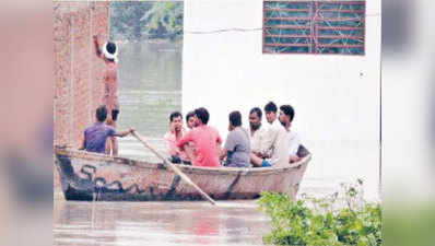 कानपुर: बाढ़ से हाल बेहाल, पलायन शुरू, उन्‍नाव में भी संकट