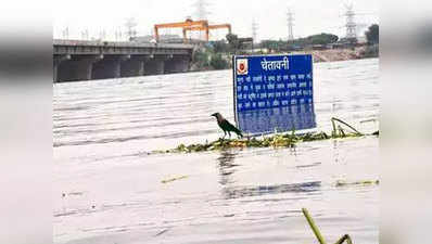 मथुरा: यमुना का जलस्‍तर घटने से राहत के आसार