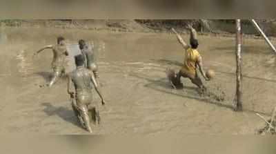 Mud Football: சேற்று கால்பந்தில் சாம்பியன் பட்டம் வென்ற தமிழக அணி; இளைஞர்கள் மத்தியில் ஆர்வம்!