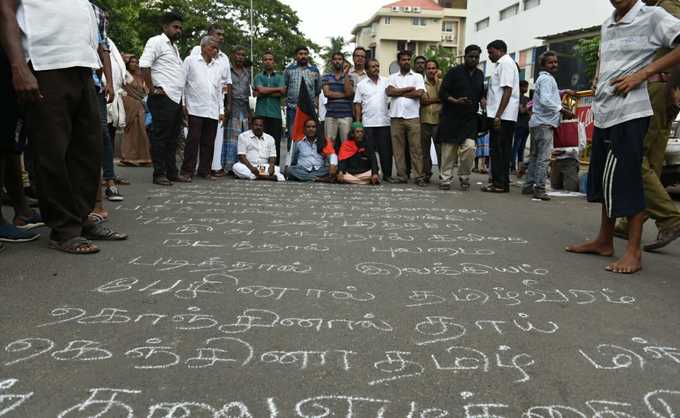 ಡಿಎಂಕೆ ಅಧಿನಾಯಕ ಕರುಣಾನಿಧಿ ಅಸ್ತಂಗತ; ಹರಿದು ಬಂದ ಜನಸಾಗರ