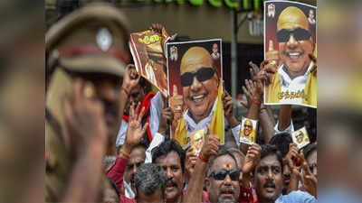 Karunanidhi: अंत्यविधी मरिना बीचवरच