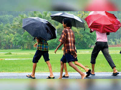 കനത്തമഴ; വി​ദ്യാ​ഭ്യാ​സ​ സ്ഥാ​പ​ന​ങ്ങ​ള്‍​ക്ക് അ​വ​ധി