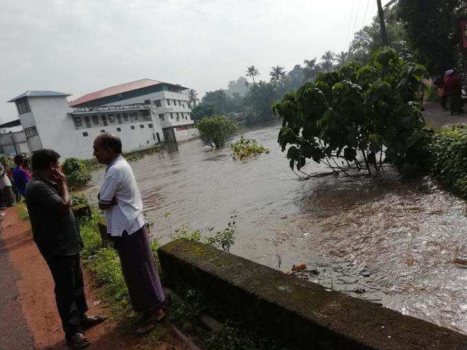 ആലുവയിൽ നിന്ന്