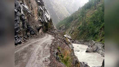 हिमाचल प्रदेश के क‍िन्‍नौर में भूस्‍खलन, लोगों ने इस तरह बचाई जान