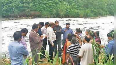 ವೃಷಭಾವತಿ ಒಡಲು ಸೇರುತ್ತಿದೆ ಕೈಗಾರಿಕೆ ತ್ಯಾಜ್ಯ ನೀರು: ಅಧಿಕಾರಿಗಳ ಪರಿಶೀಲನೆ ವೇಳೆ ಬೆಳಕಿಗೆ