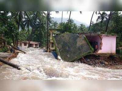 Kerala Flood: கேரளாவில் 50 ஆண்டுகளில் இல்லாத மழை: உயிாிழப்பு 32ஆக உயா்வு