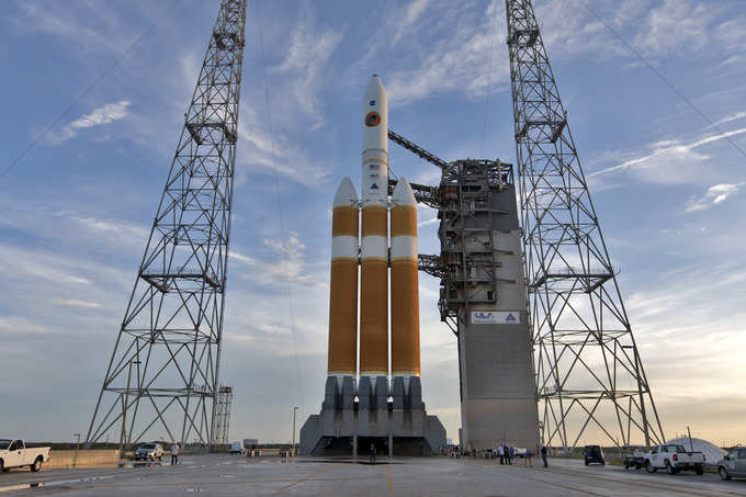 DeltaIV_Parker_Pad37