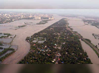 கேரளாவில் கனமழையால் பெருவெள்ளம்; வீடுகளை இழந்து தவிக்கும் 54,000 பேர்!