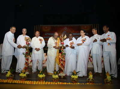 ದೈವಿಕ ಮೌಲ್ಯಗಳು ಎಲ್ಲೆಡೆ ಕಾಣಬೇಕಿದೆ