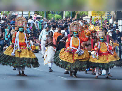 തൃപ്പൂണിത്തുറയില്‍ അത്തപതാക ഉയര്‍ന്നു; ഘോഷയാത്ര ഒഴിവാക്കി