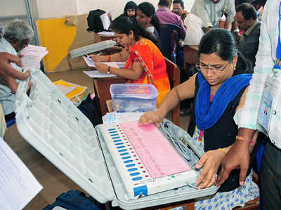 लोकसभा और 4 राज्यों के विधानसभा चुनाव एकसाथ दिसंबर में कराने में सक्षम: मुख्य चुनाव आयुक्त
