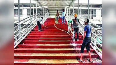 पुणे रेलवे स्‍टेशन के यात्र‍ियों को म‍िला नया फुटओवर ब्र‍िज