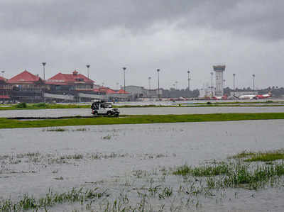 केरल बाढ़: हवाई टिकट पर 100% रिफंड दे रही हैं एयरलाइंस