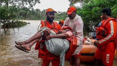 Kerala Floods: கேரள வெள்ளம் - 13 மாவட்டங்களுக்கு ரெட் அலர்ட்!