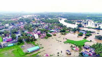 ಮಳೆಯಿಂದ ಕೊಡಗು ಜತೆ ಮಂಗಳೂರು, ಮಲೆನಾಡು,ಉತ್ತರಕನ್ನಡ ಜಿಲ್ಲೆಗಳಲ್ಲೂ ಸಂಕಷ್ಟ