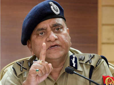 UP: केरल बाढ़ पीड़ितों की मदद के लिए DGP की अपील, पुलिसकर्मी दान करें एक दिन की सैलरी