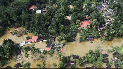 கேரளா வெள்ள நிவாரண நிதியாக ஒரு நாள் சம்பளம் கொடுக்கும் போக்குவரத்து தொழிலாளர்கள்