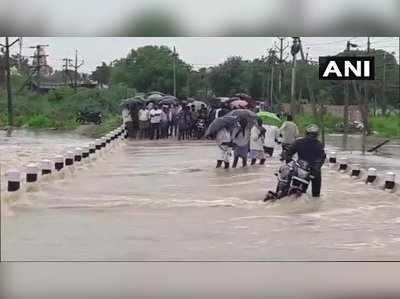 Andhra Rains: తెలుగు రాష్ట్రాల్లో భారీ వర్షాలు..  వచ్చే రెండు రోజులు కుండపోతే!