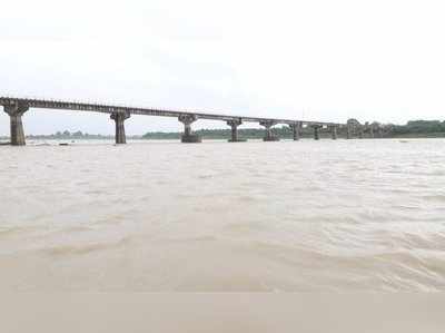 Godavari: భద్రాచలం వద్ద పెరుగుతోన్న గోదావరి ఉద్ధృతి