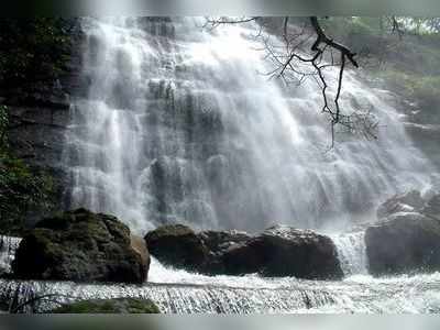 अरुणाचल प्रदेश के खूबसूरत वॉटरफॉल्स, बेस्ट एक्सपीरियंस के लिए जाएं