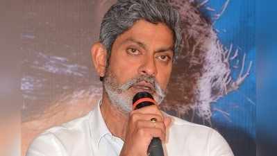 ‘ఆటగాళ్ళు’ చేయడం రిస్కే కాని..: జగపతిబాబు