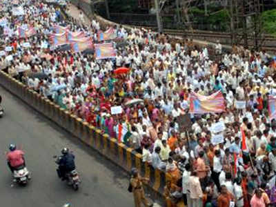 गिरणी कामगारांचा उद्यापासून एल्गार