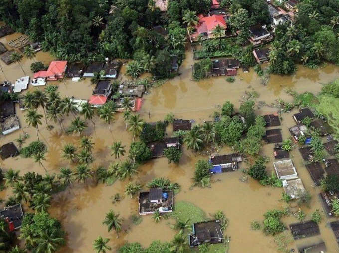 बाढ़ के कारण 400 से अधिक लोगों की मौत