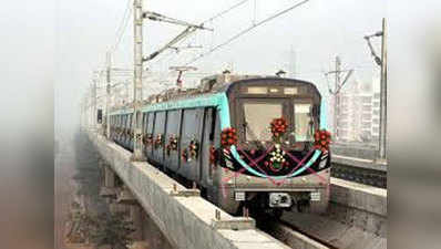 ऐक्वा लाइन में नहीं चलेगा दिल्ली का मेट्रो कार्ड, ट्रेन बदलने को पैदलयात्रा!