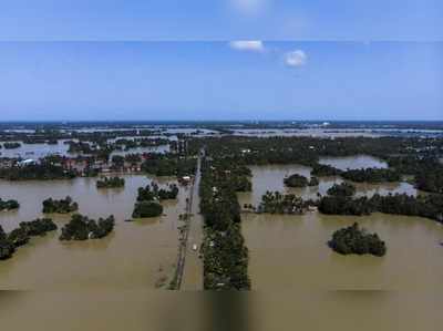 కేరళ వరదలు: కేంద్రం సాయాన్ని మించిపోయిన దాతల విరాళాలు!